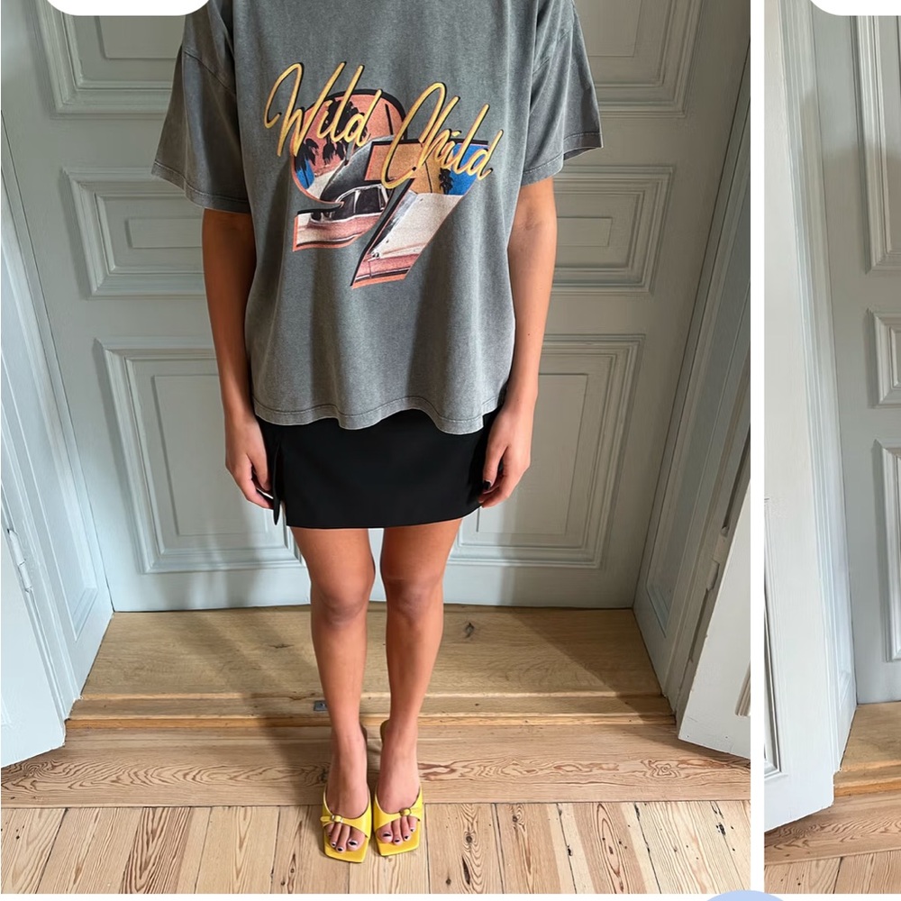 Djerf Avenue Gray 'Wild Child' Short Sleeve Tee